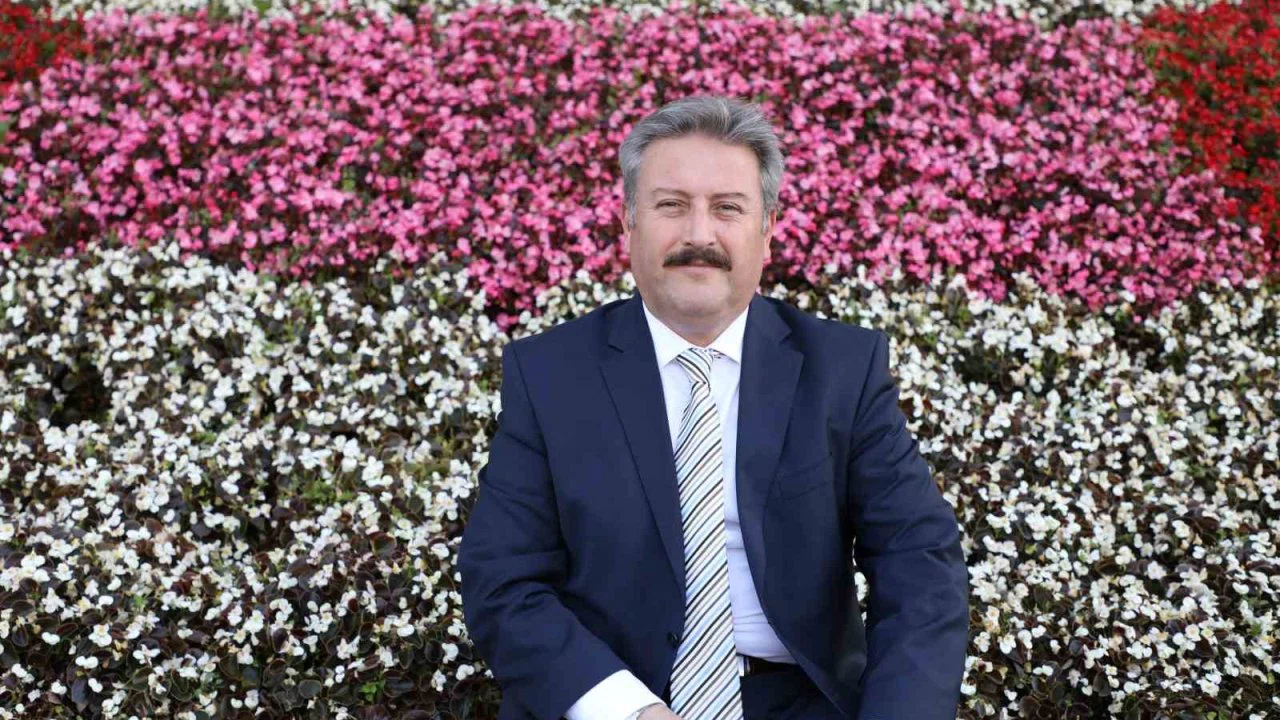 Başkan Palancıoğlu: "Bu güzel ayın ardından hep birlikte bir bayrama daha ulaşmanın mutluluğunu yaşıyoruz"