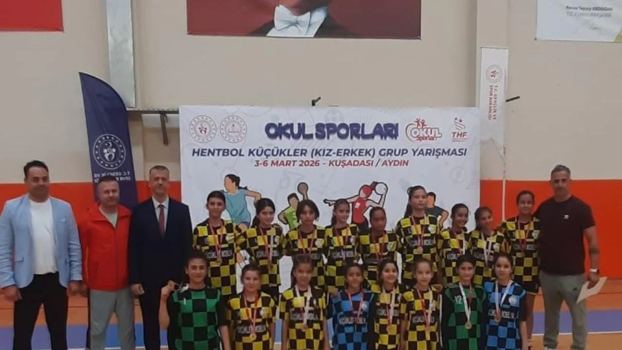 Başkan Zencirci Neşetiye Kız Hentbol Takımını tebrik etti
