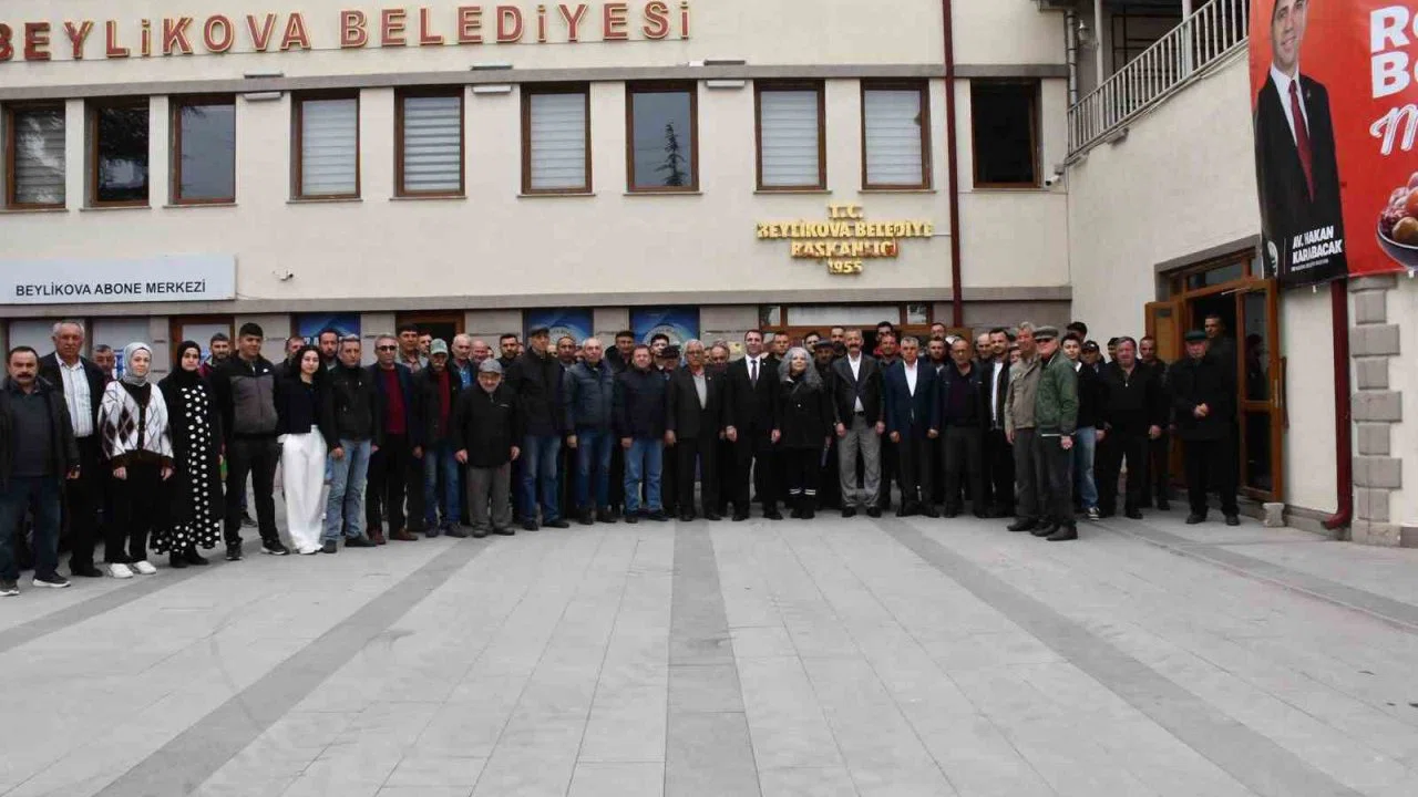 Beylikova’da bayramlaşma programı düzenlendi