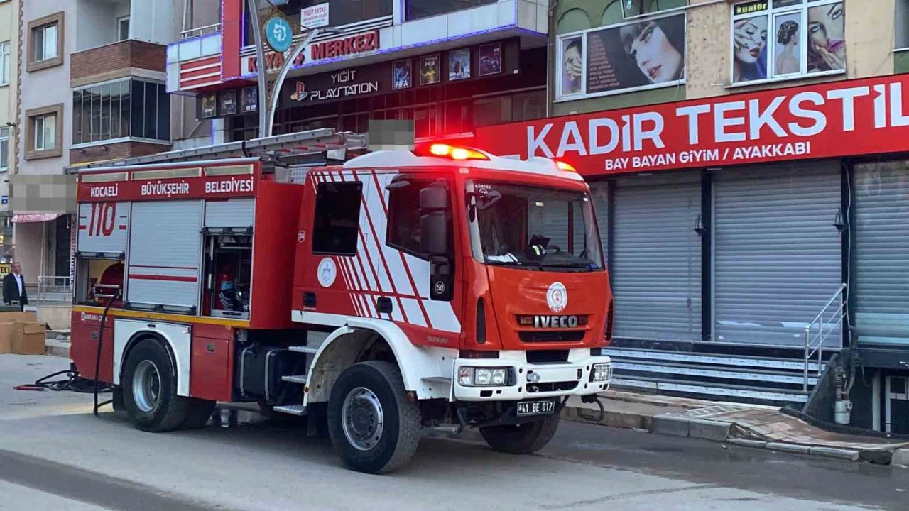 Bilgisayar patladı, ofiste yangın çıktı