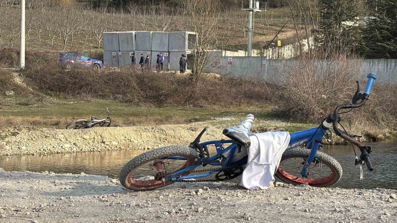 Bolu’da gölette boğulan 13 yaşındaki Tanju okulunda dualarla anıldı