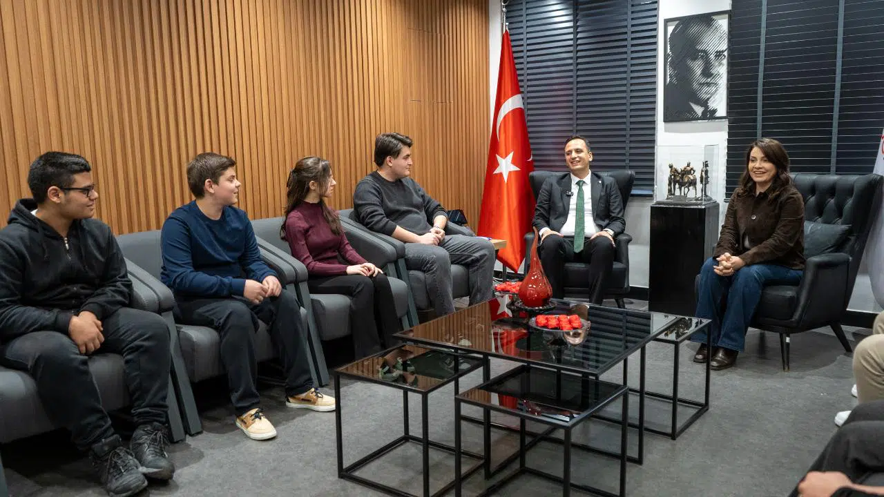 Bornova’da eğitime yatırım, başarıya ödül