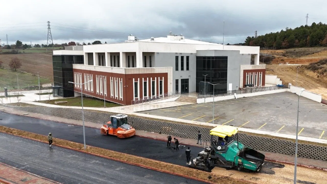 BŞEÜ Merkez Kampüsü’nde ulaşım altyapısı güçlendi