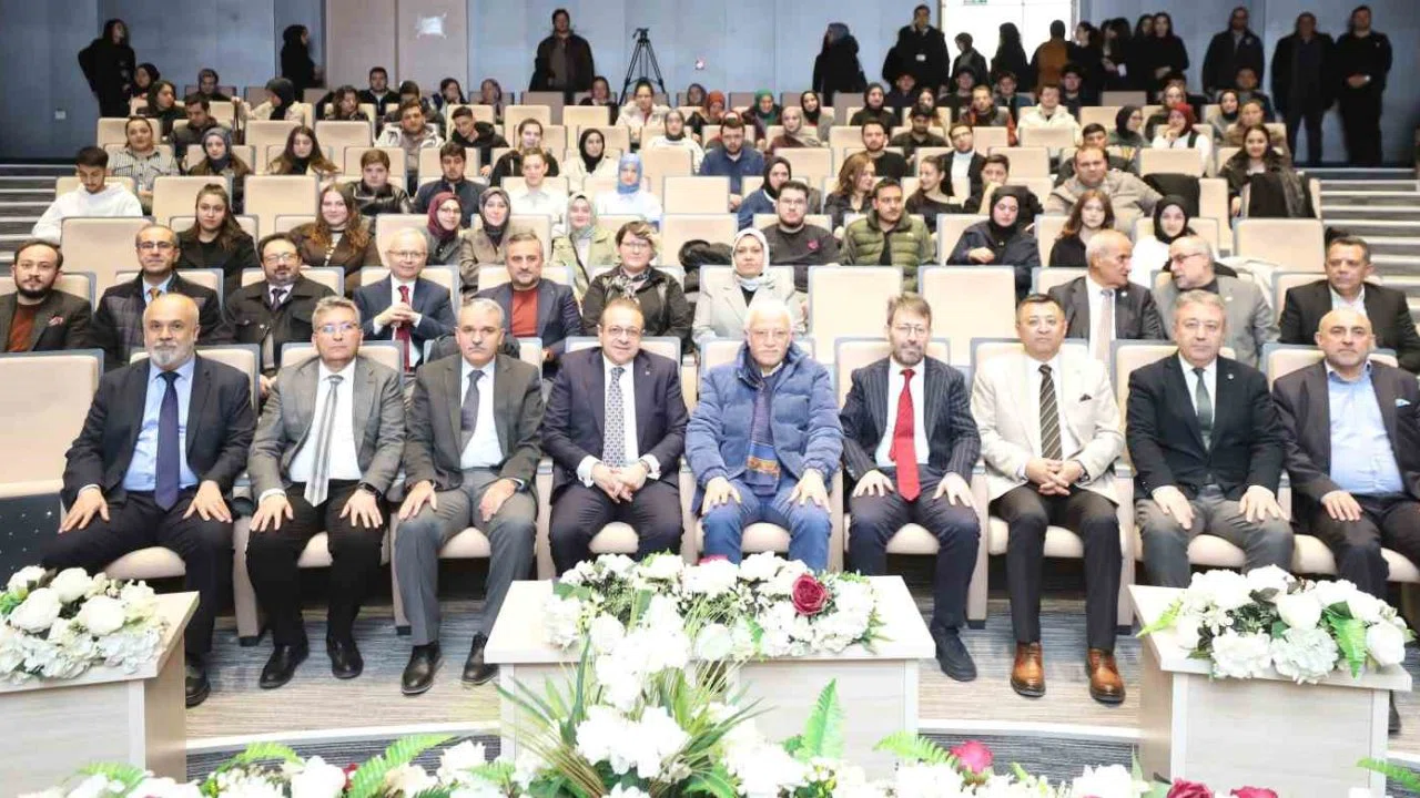 Büyükelçi Egemen Bağış, NEÜ’de Türk dış politikasını değerlendirdi