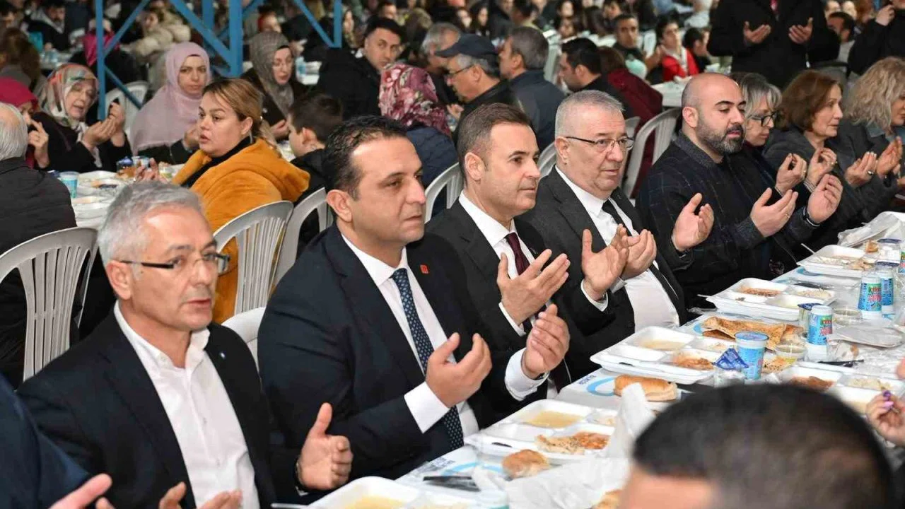 Büyükşehir’in bereket sofrası Edremit’te kuruldu