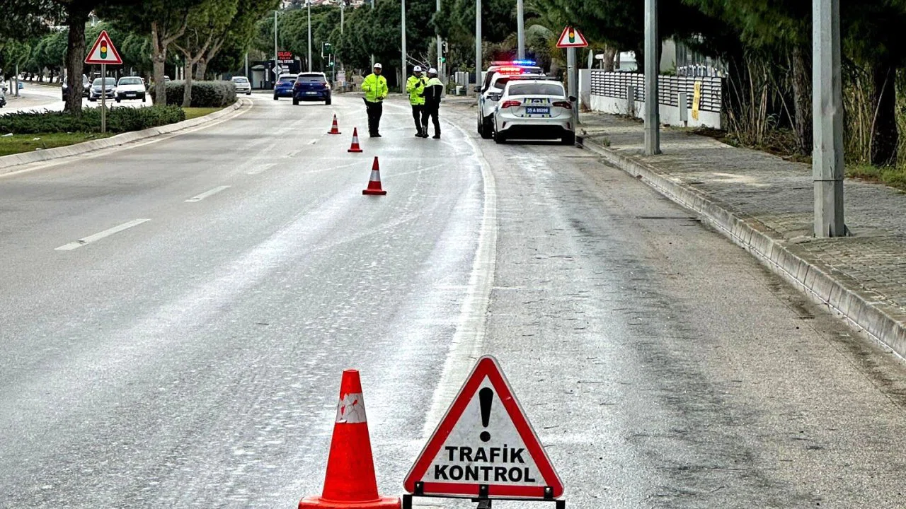 Çeşme’de bayramda trafik denetimleri sıklaştırıldı