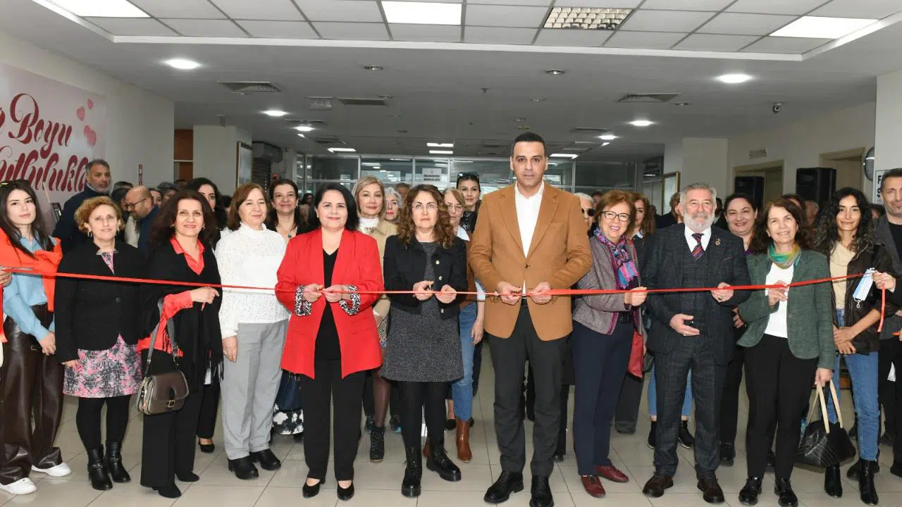 Çiğli’de 8 Mart Ruhu: Kadınlar Sanatla, Sporla ve Yürüyüşle Buluştu