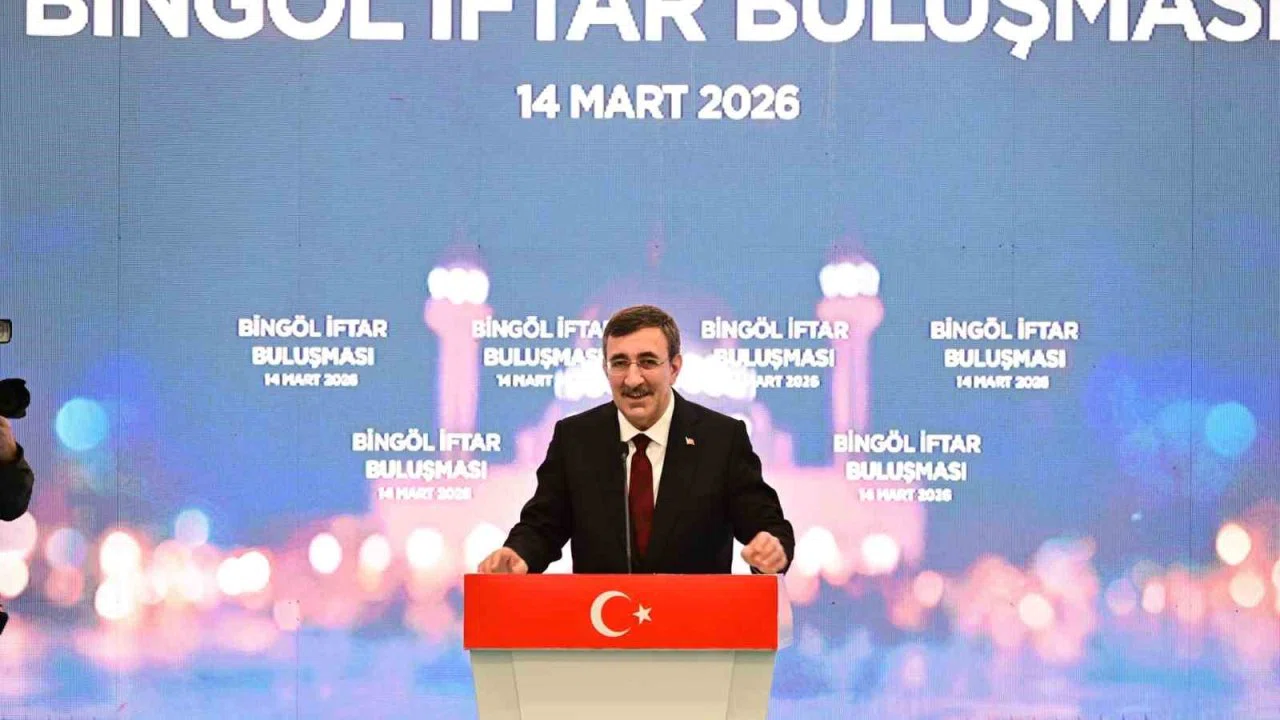 Cumhurbaşkanı Yardımcısı Yılmaz: "Savaşlardan uzaklaşılması yönünde her türlü gayreti sarf ederken bir taraftan da iç cephemizi kuvvetlendirmeliyiz"