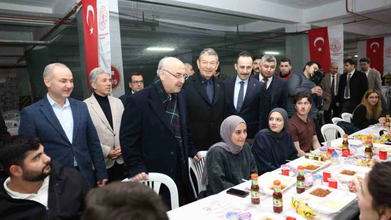 Denizli OSB, Ramazan ayında 80 bin kişiyi aynı sofrada buluşturuyor