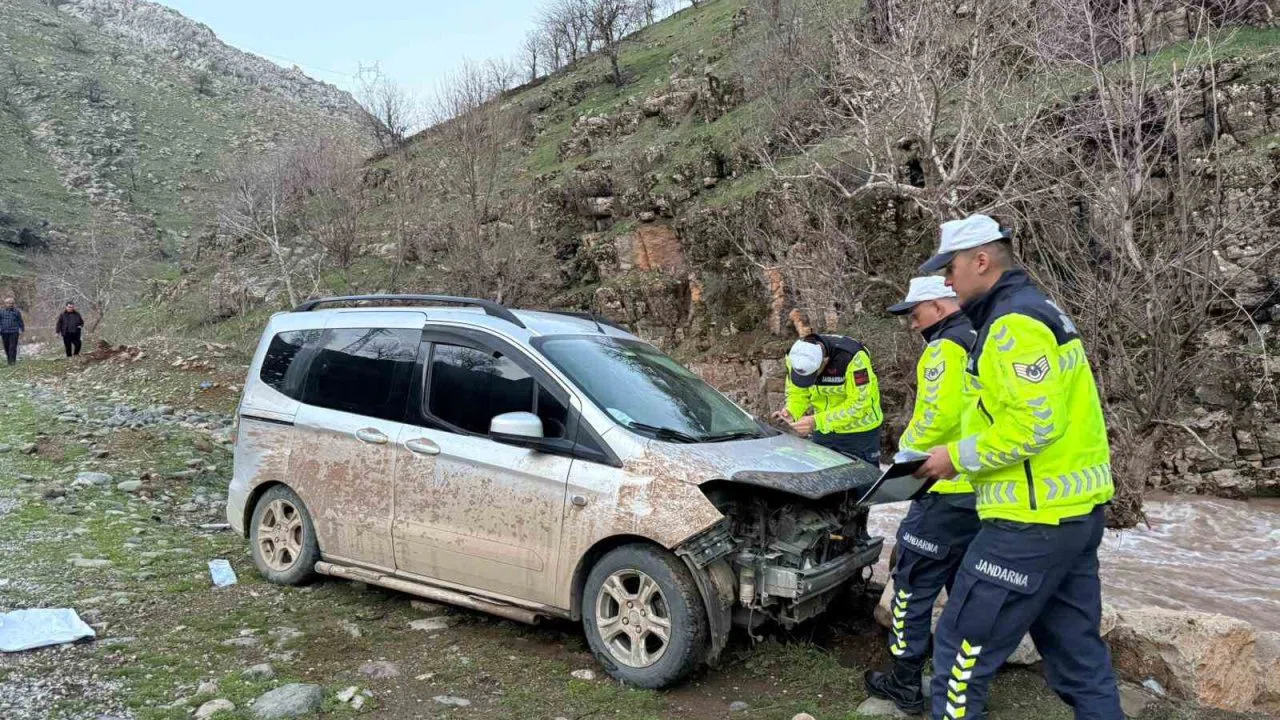 Derecik’te trafik kazası: 1 yaralı