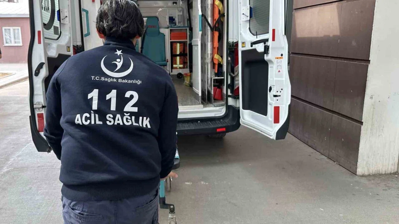 Devrilen motosikletin sürücüsü yaralandı