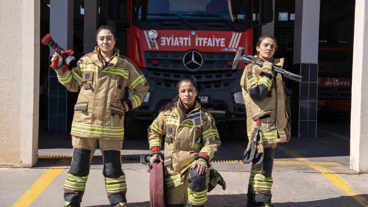 Diyarbakır itfaiyesinde kadınlar tabuları yıkıyor