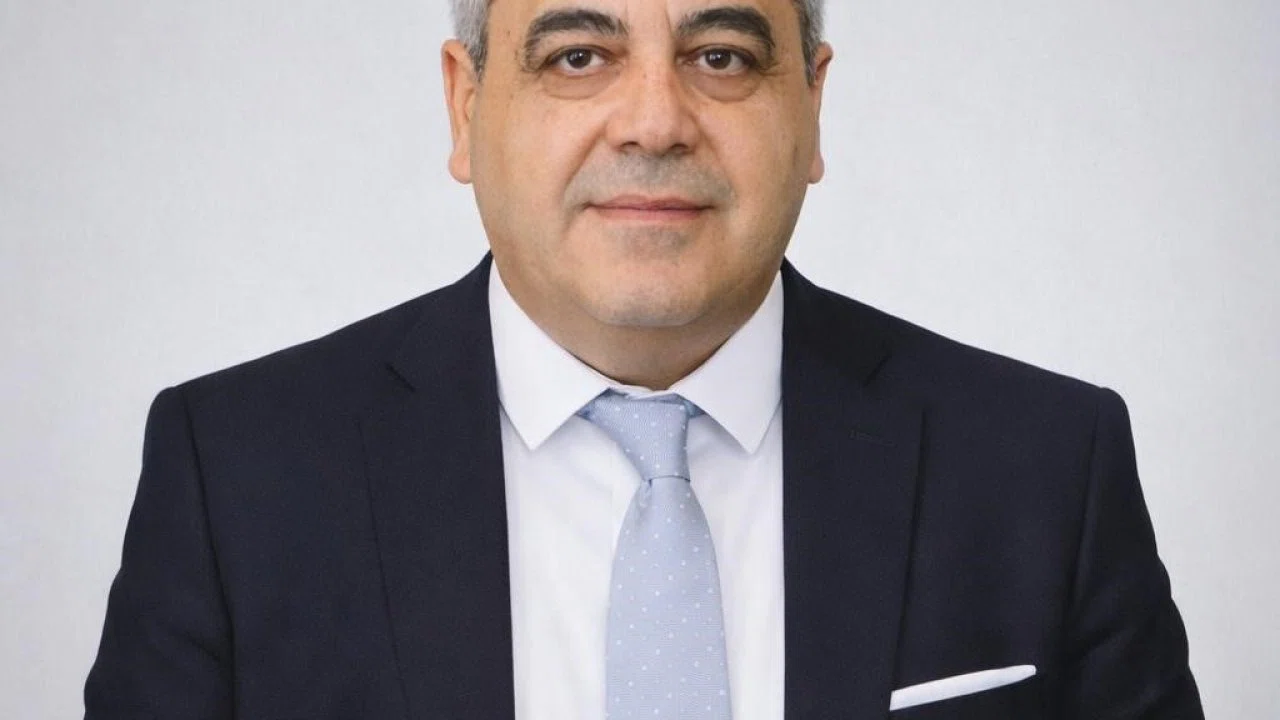 Diyarbakırlı iş adamlarından eski Bakan Eker’e destek