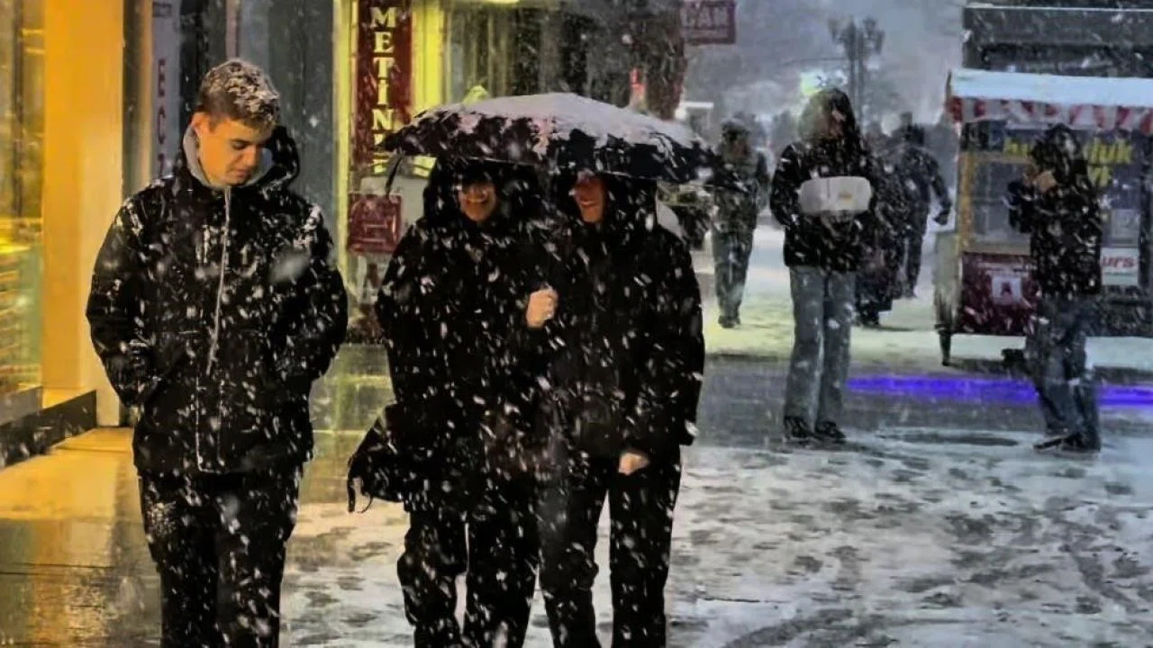 Doğu Anadolu’da yağış, buzlanma ve çığ uyarısı