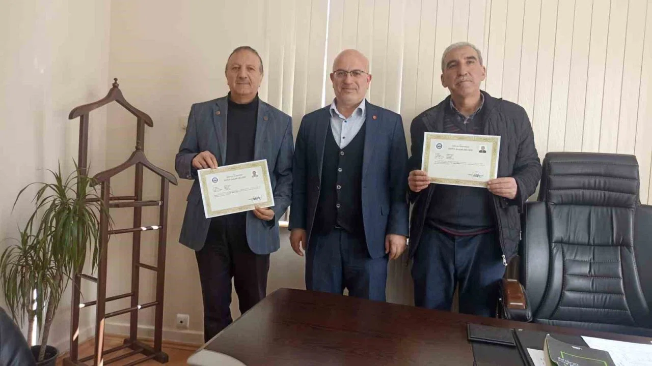 Emet’te imamlara Üstün Başarı Belgesi