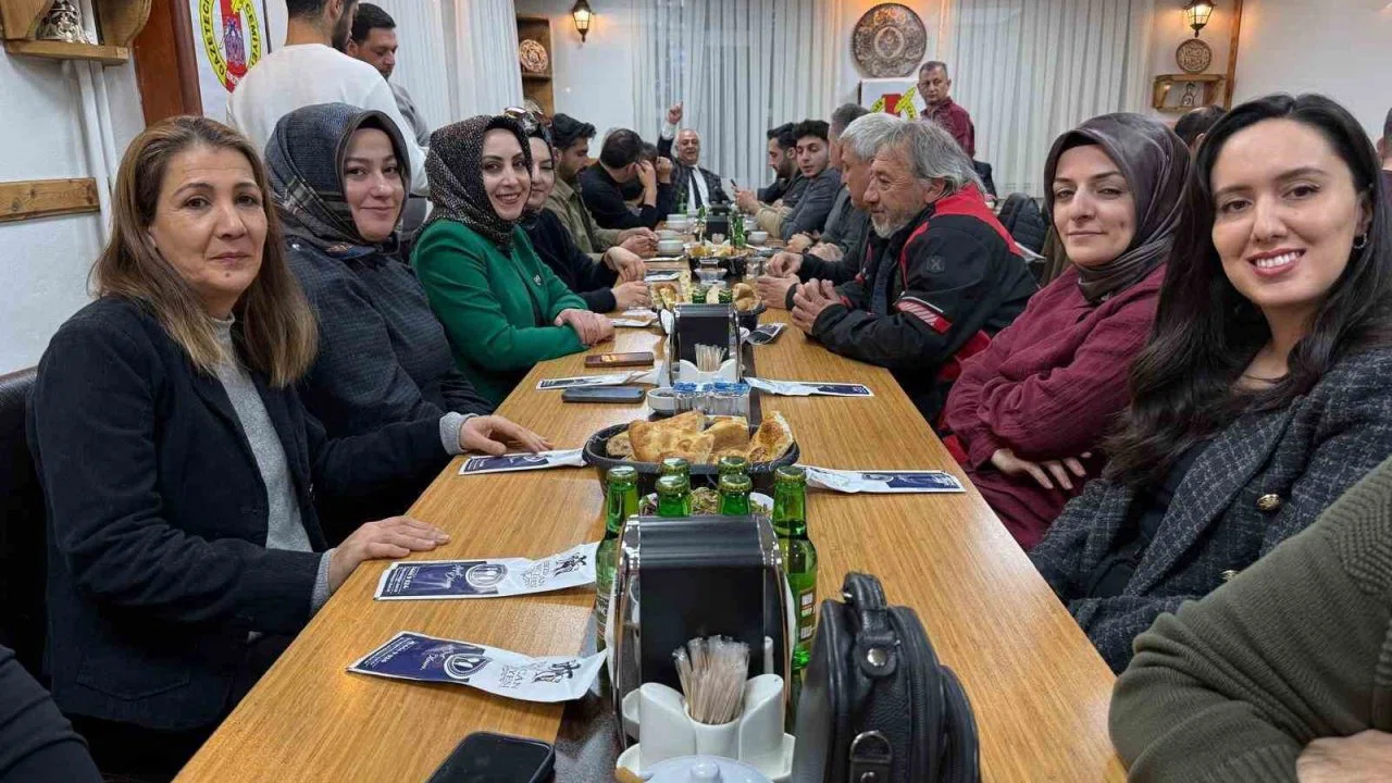 Erzincan’da gazeteciler iftar programında bir araya geldi