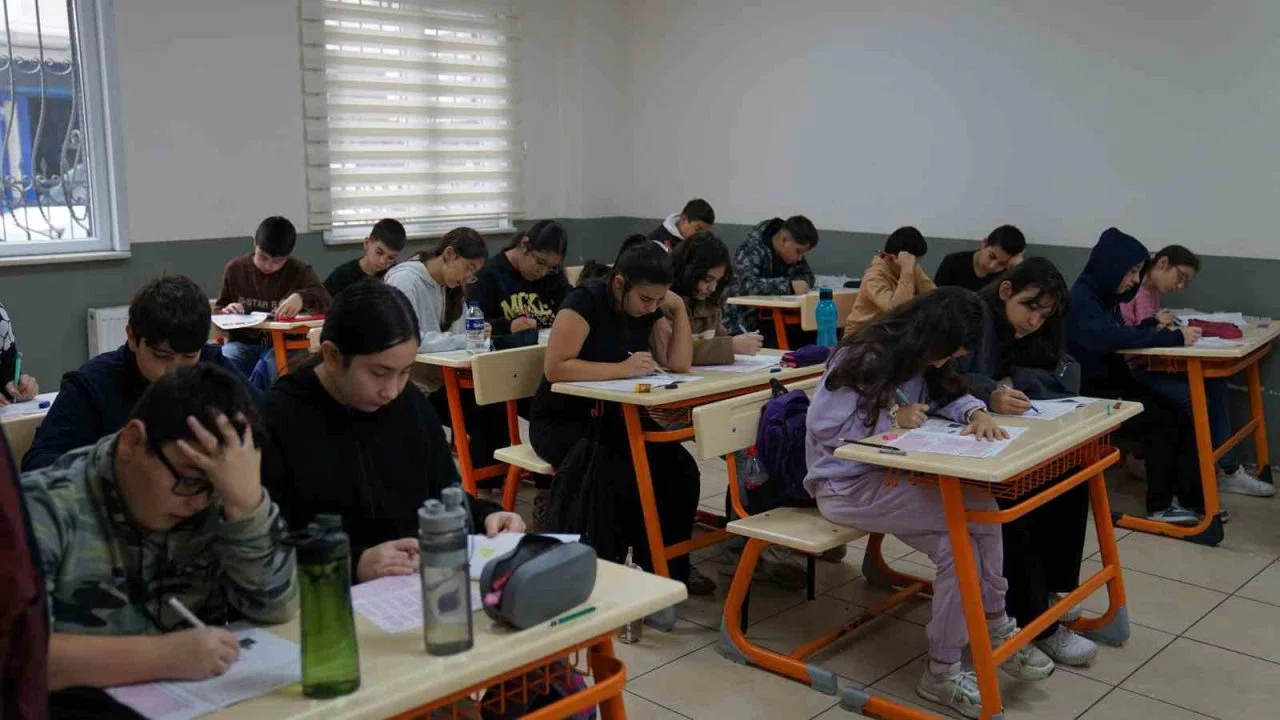 Esenyurt Belediyesi’nden paket ders sistemiyle 6 bin 396 öğrenciye destek