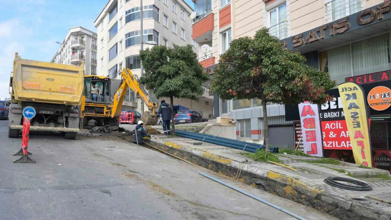 Esenyurt Mehmet Akif Ersoy Mahallesi’nin 7 yıllık elektrik sorunu çözüldü