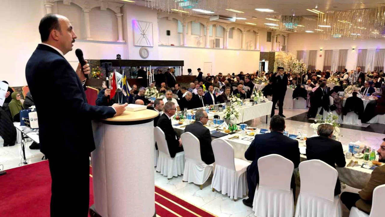 İsveç’te yaşayan Konyalılarla buluşan Başkan Altay: "Gönül coğrafyamızın neresinde bir hemşehrimiz varsa Konya’mızın ve ülkemizin duası, muhabbeti oradadır"