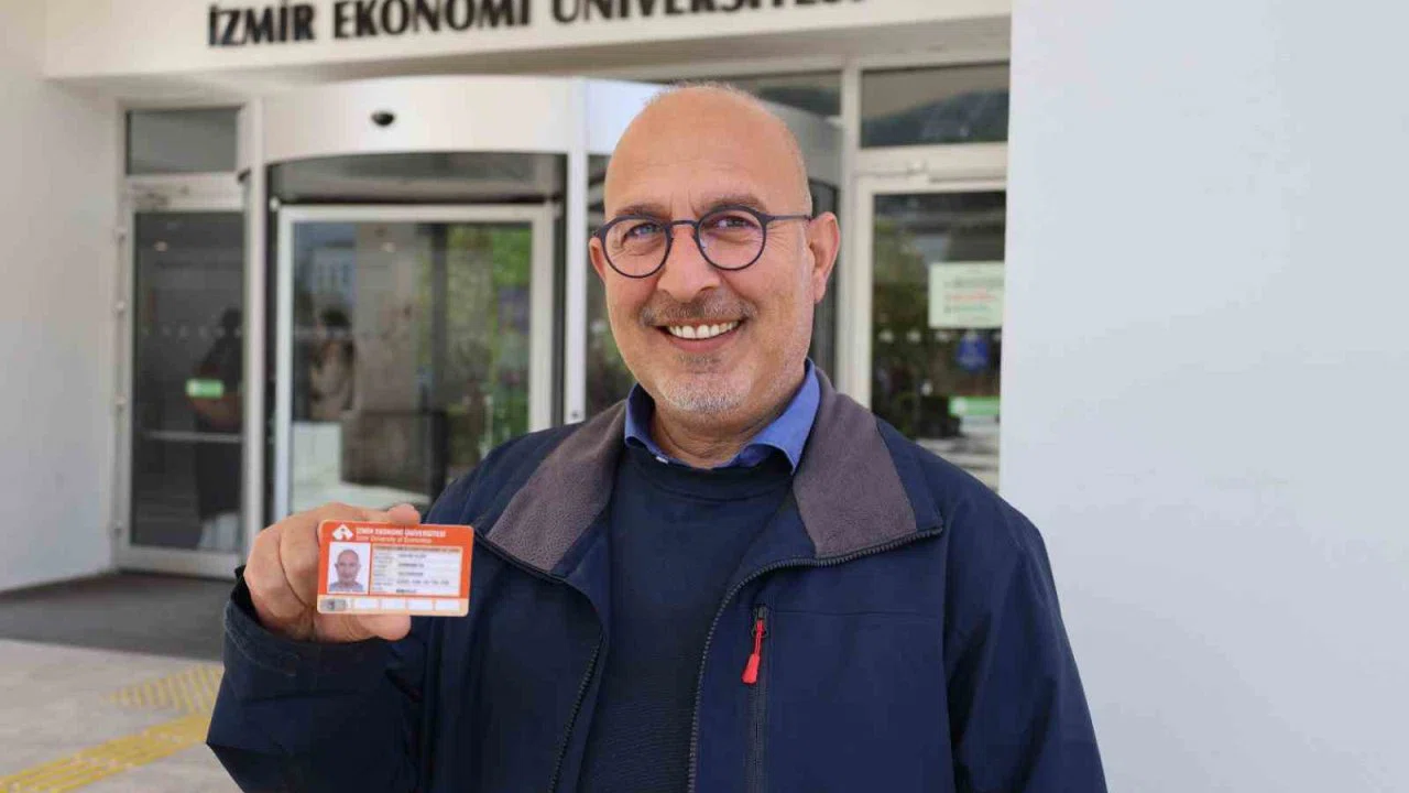İzmir Ekonomi’nin 49’luk genç mimarı