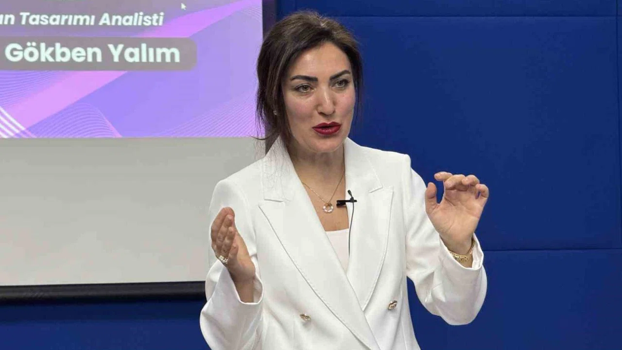 Kadınlar gününde "Eşsizliğin Tasarımı" söyleşisi düzenlendi