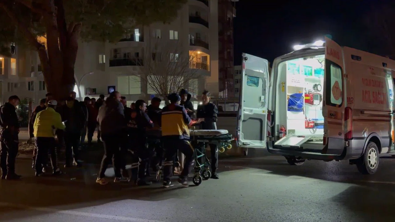 Kamyonetle çarpışan motosikletli yaralandı