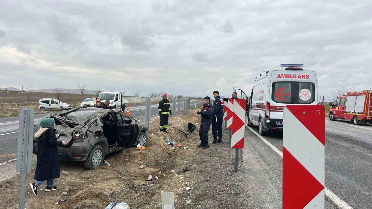 Karapınar’da otomobil takla attı: 4 yaralı