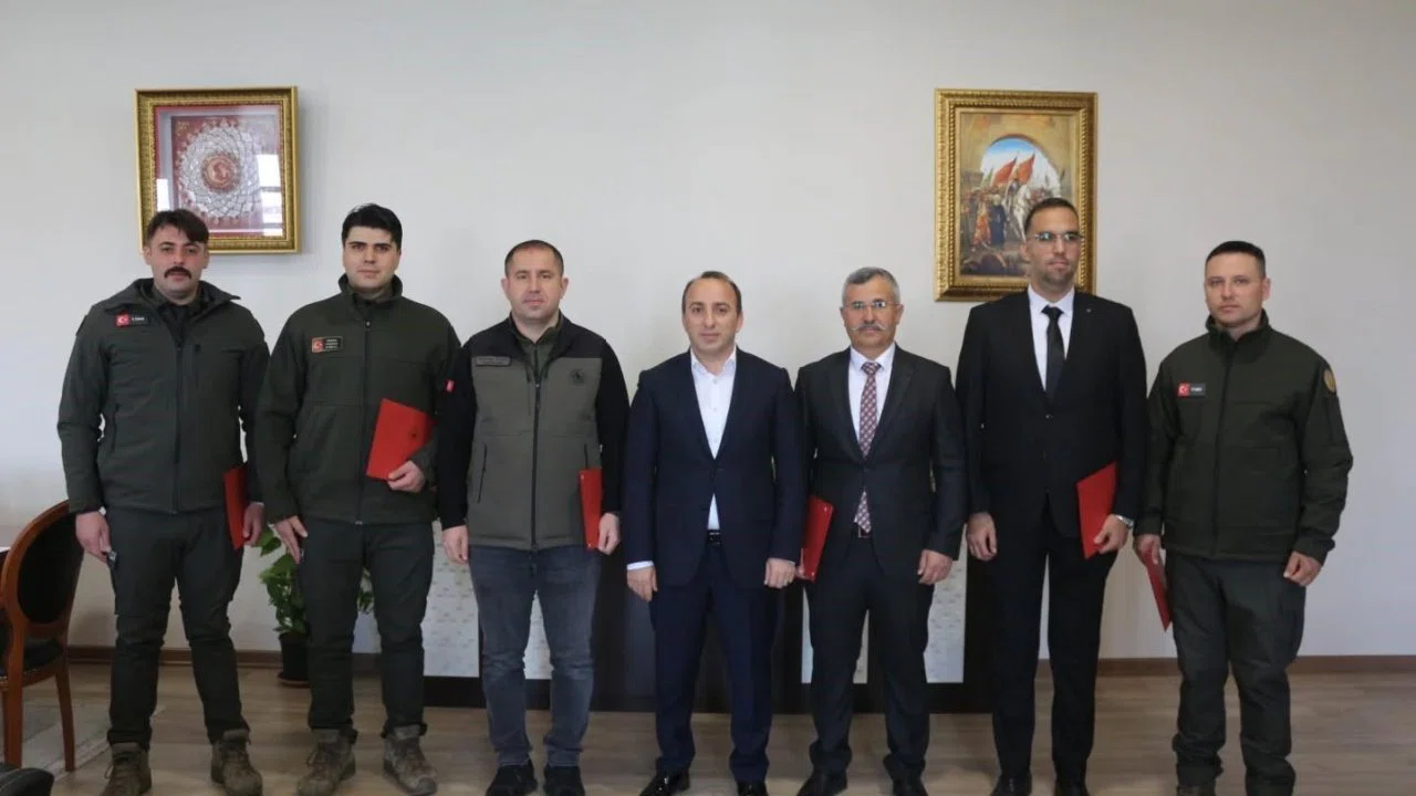 Kaymakam Erdoğan’dan orman personeline teşekkür belgesi