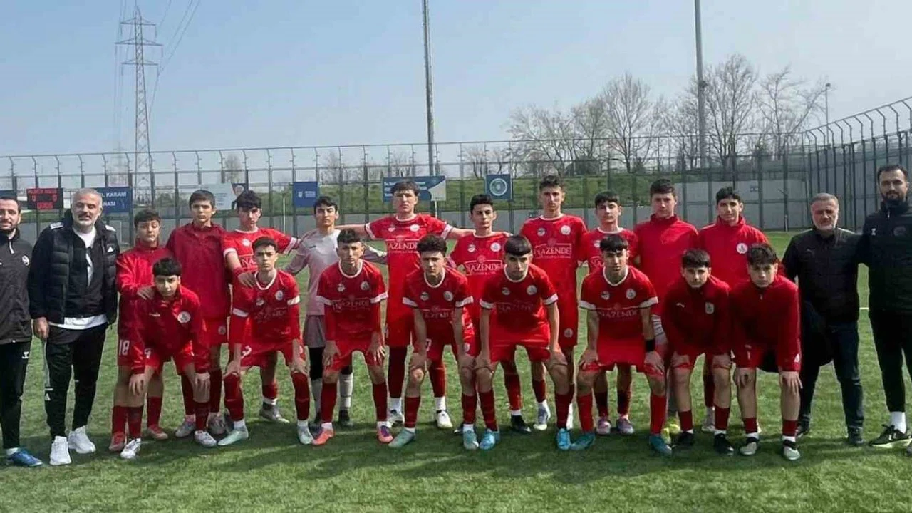 Körfez Gençlerbirliği, Balıkesir ekibini 2-1 yenerek finale çıktı