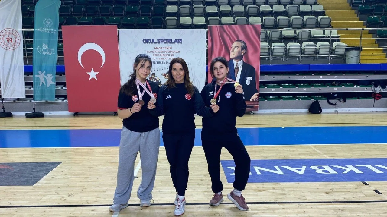 Köyceğizli öğrenciler bilek güreşinde ilk madalyalarını aldı