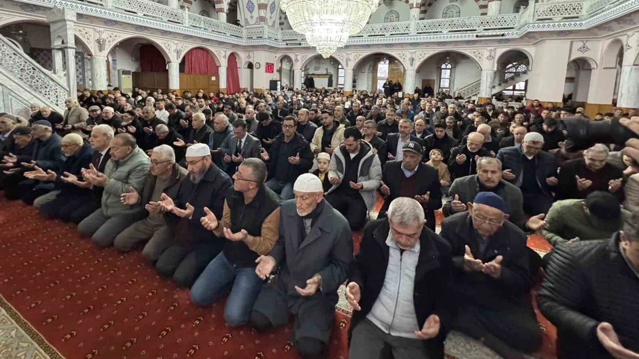 Kulu’da Bayram Namazı coşkusu