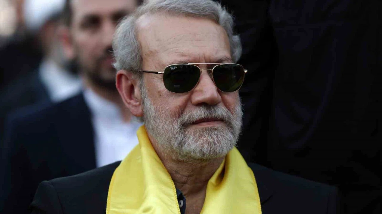Laricani: "Trump, Netanyahu’nun palyaçoluklarıyla ABD halkını İran’la haksız bir savaşa sürükledi"