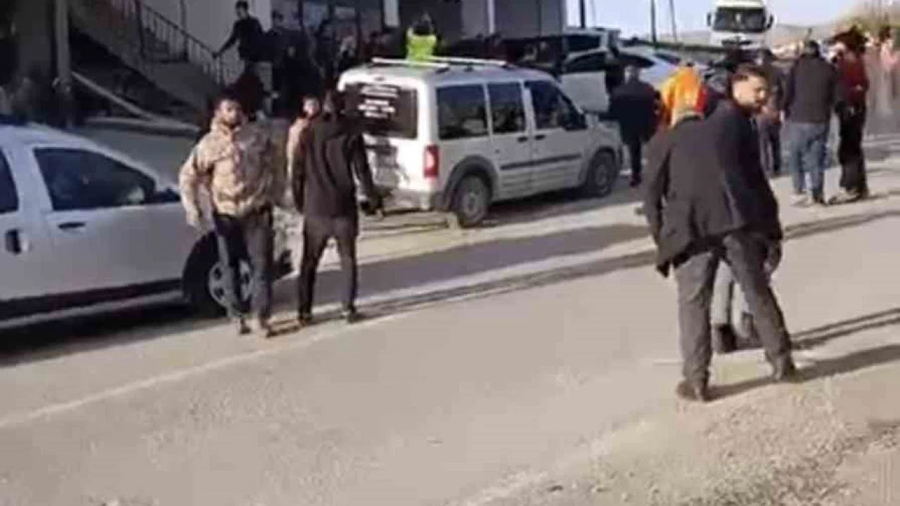 Mardin’de iki grup arasında sopalı kavga: 7 kişi yaralandı