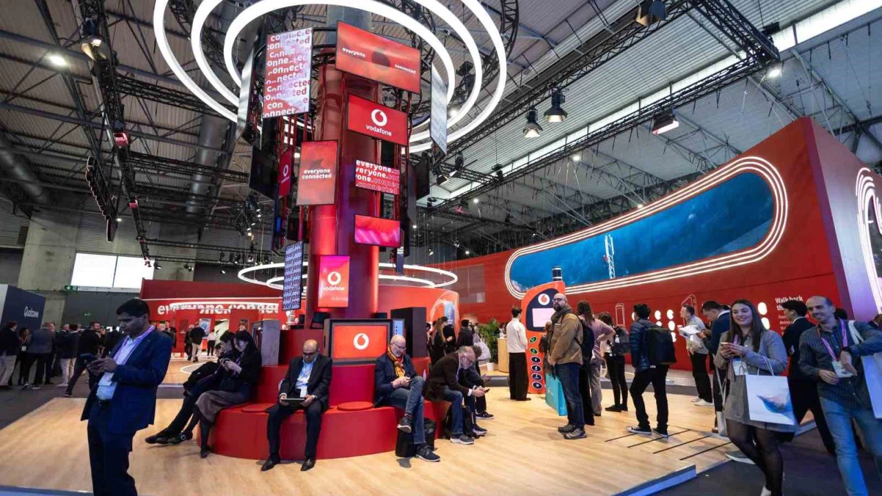 Mobil Dünya Kongresi’nde Vodafone standına yoğun ilgi