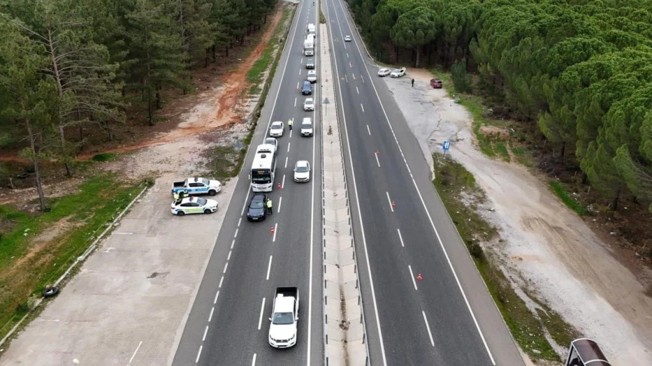 Muğla’da bayram tatilinde 160 binden fazla araç giriş ve çıkışı oldu