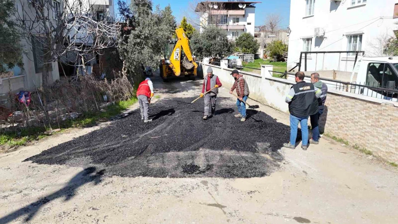 Nazilli’de yol çalışmaları sürüyor