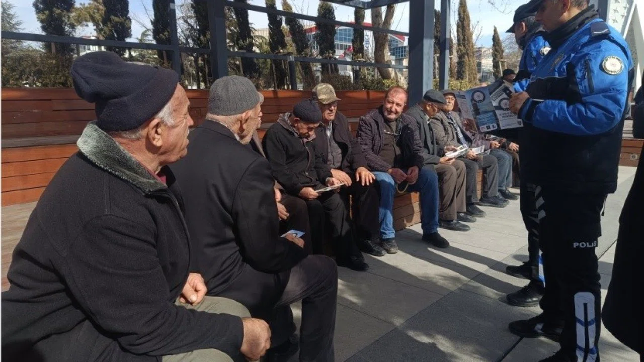 Niğde’de narkotik ekiplerinden bilgilendirme etkinliği