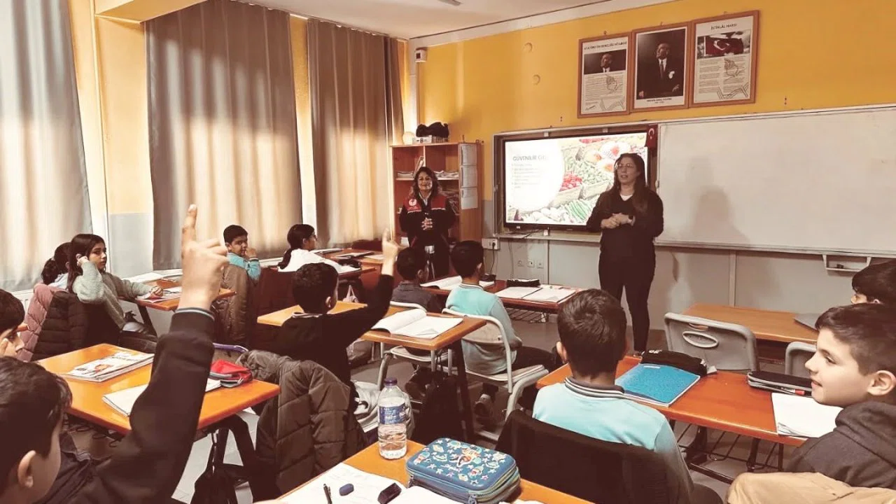 Öğrencilere gıda güvenliği ve iyi tarım eğitimi verildi