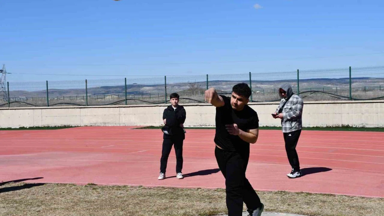 Okul Sporları Atletizm Müsabakaları tamamlandı