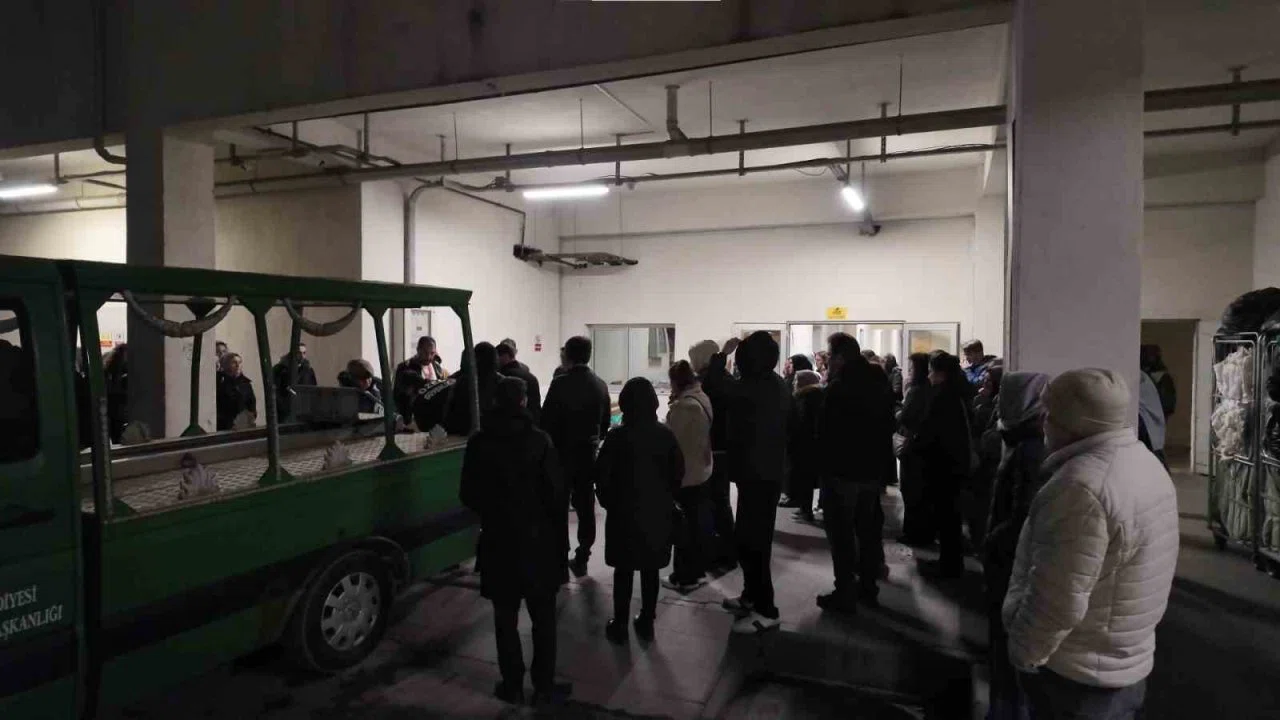 Okuldaki saldırıda hayatını kaybeden Fatmanur öğretmenin cenazesi adli tıpa gönderildi