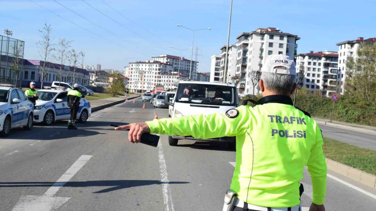 Ordu’da bir haftada 18 binden fazla araç ve sürücüsü denetlendi