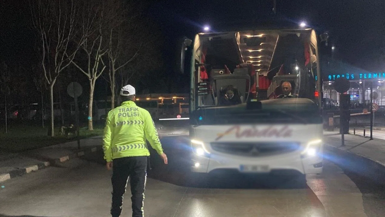 Otobüs terminallerinde emniyet kemeri denetimi