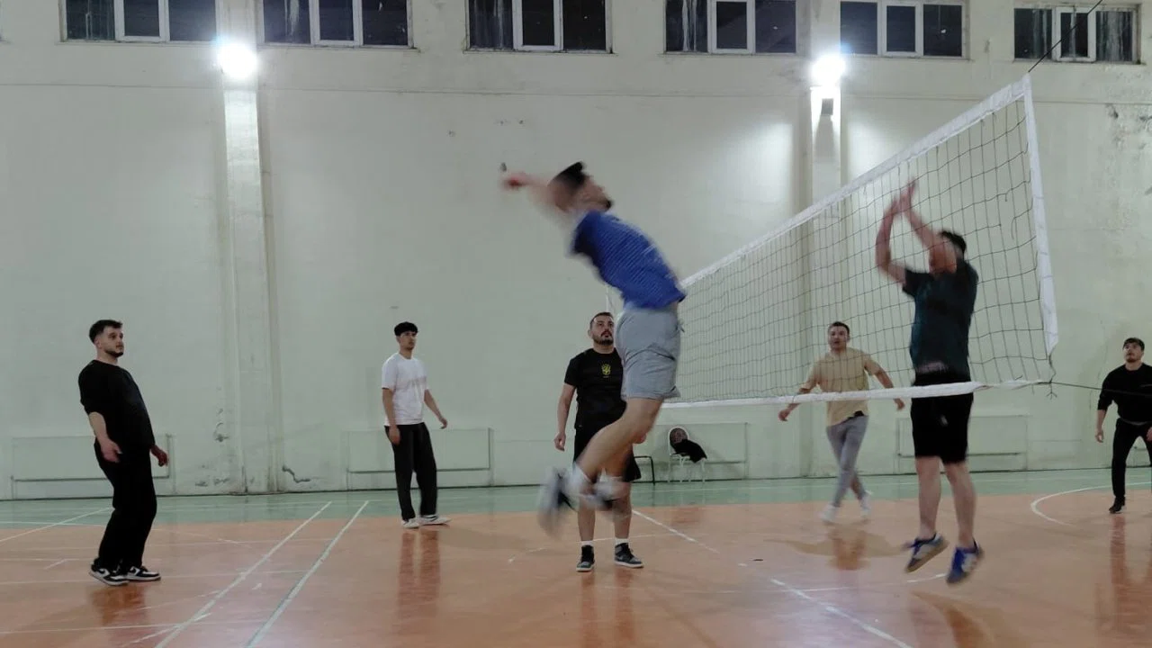 Pazarlar’da Voleybol heyecanı başladı