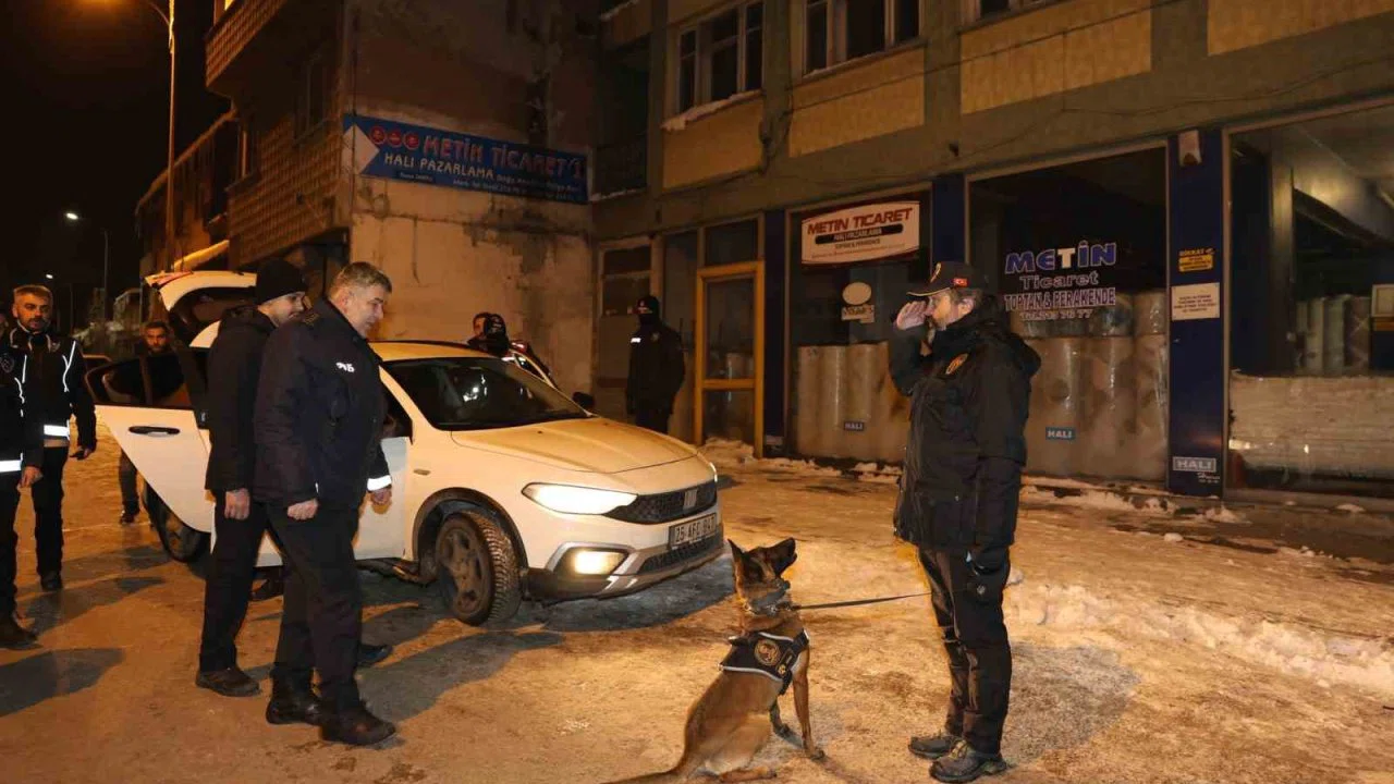Polisten "Narko Alan" operasyonu