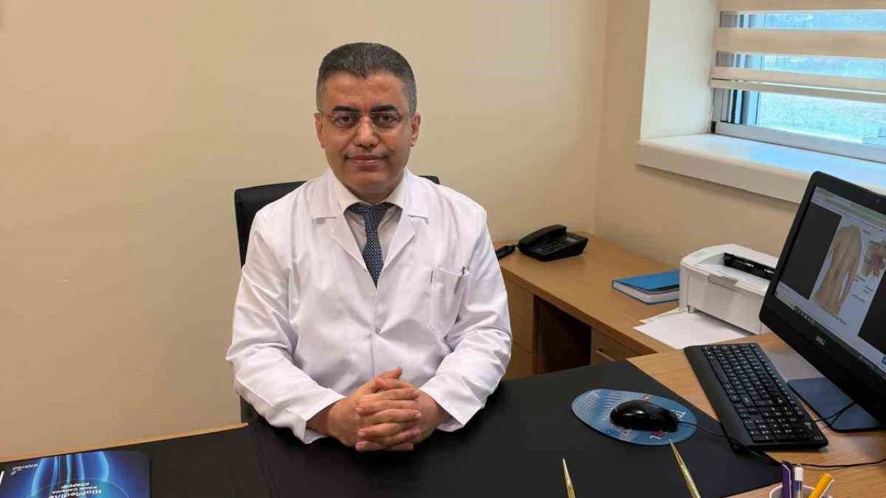 Prof. Dr. Koca, ameliyat sonrası geçmeyen bel ağrıların nedenlerini anlattı