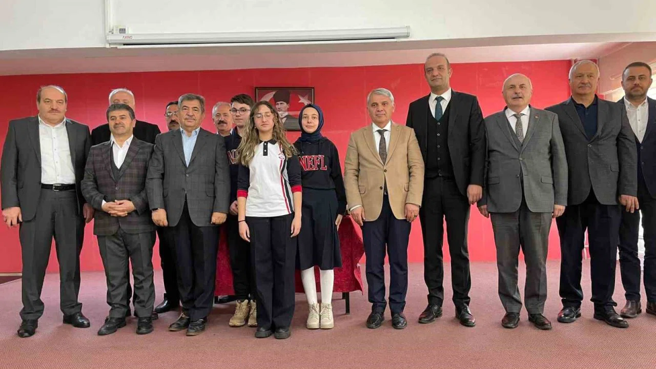 Prof. Dr. Necmettin Erbakan, vefat yıl dönümünde adını taşıdığı Fen Lisesi’nde anıldı