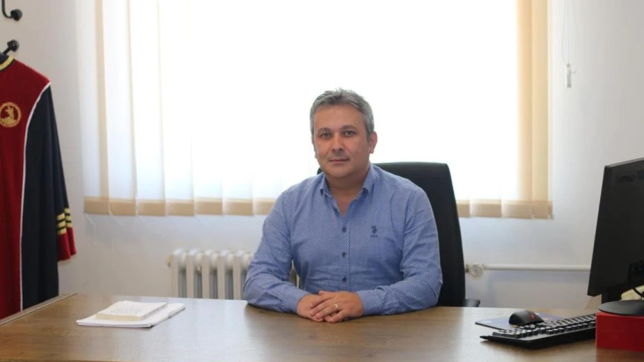 Profesör açıkladı: "Akran zorbalığı kişide derin izler bırakıyor, etkileri yetişkinliğe kadar uzanabiliyor"