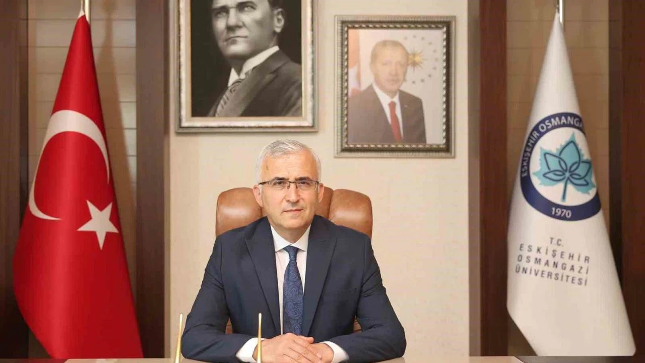 Rektör Çolak: "Kadınlar ülkemizin geleceği için çok önemli bir rol oynuyor"