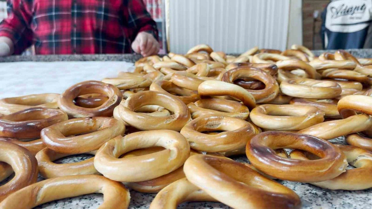 Rizelilerin vazgeçilmezi ’susamsız simit’ Cumhurbaşkanı Erdoğan’la gündeme geldi