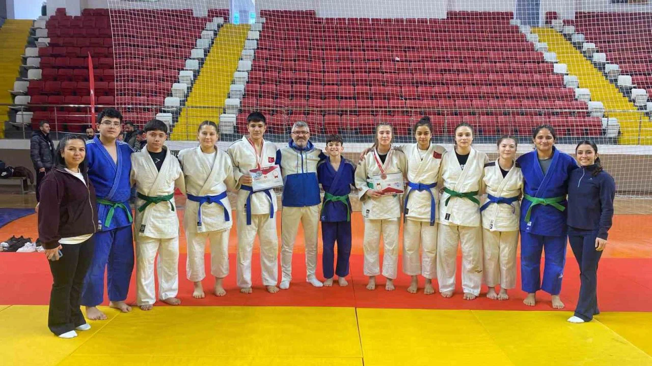Salihlili Judocular Türkiye Şampiyonası’ndan madalyalarla döndü